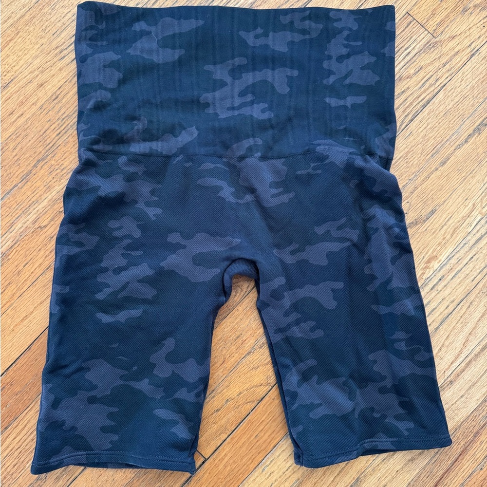 SPANX Look at Me Now Bike Shorts